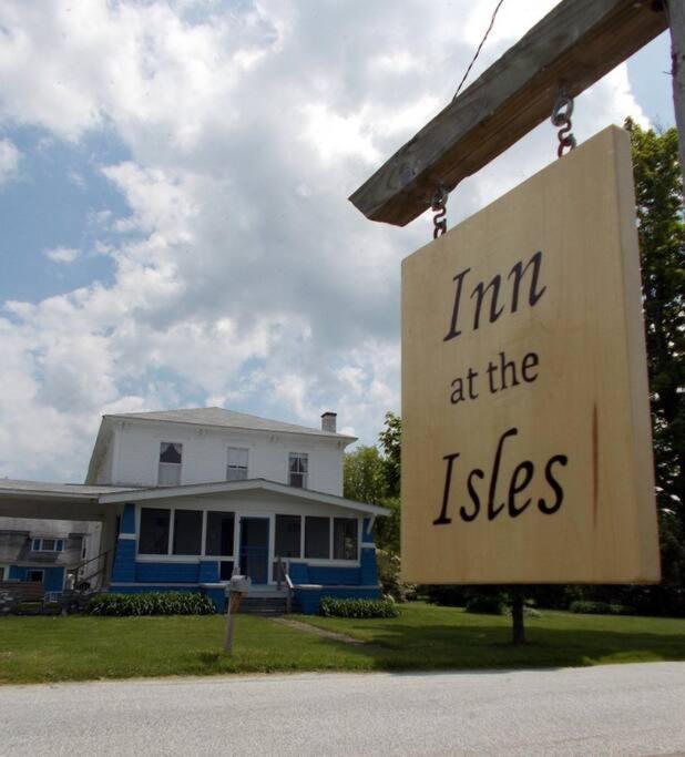 Inn At The Isles Cottage Isle la Motte Bagian luar foto